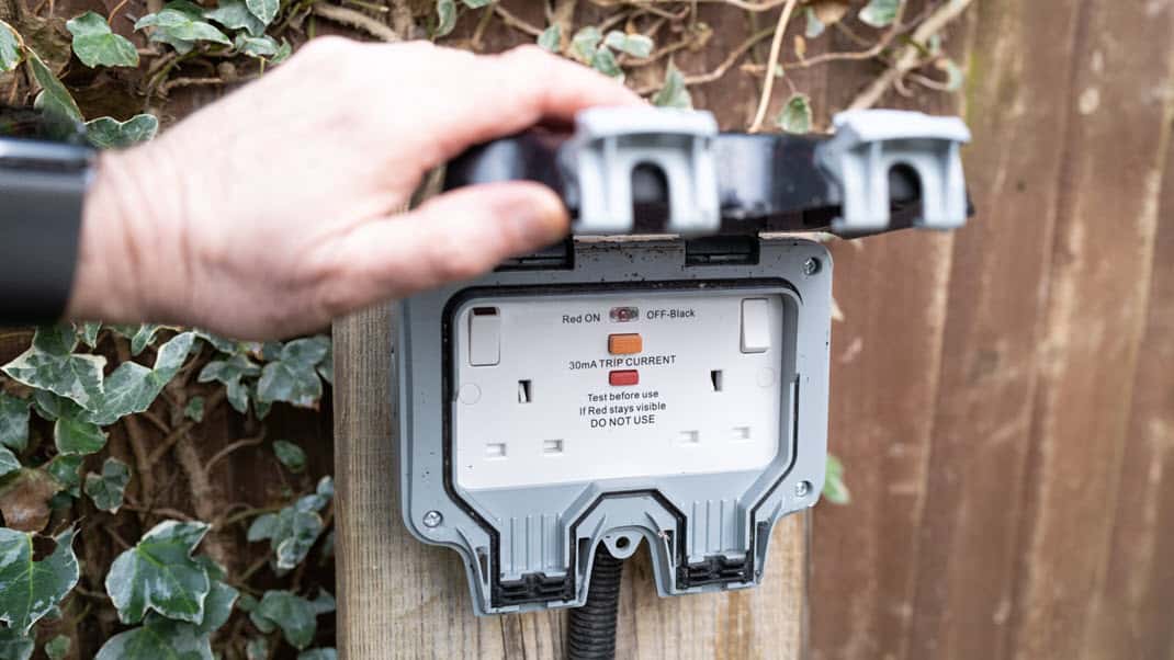 Install garden outdoor sockets and power to garden offices, sheds and garages.